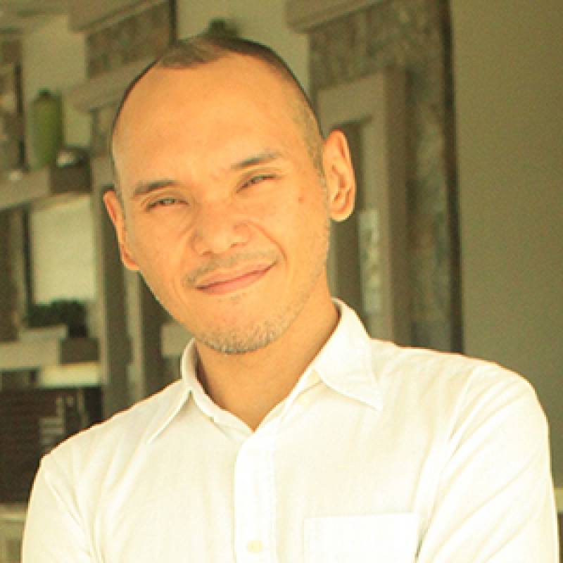 Amos Manlangit